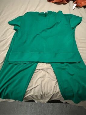 Women's Wide Leg Lounge Set in Emerald Green - Pinspark